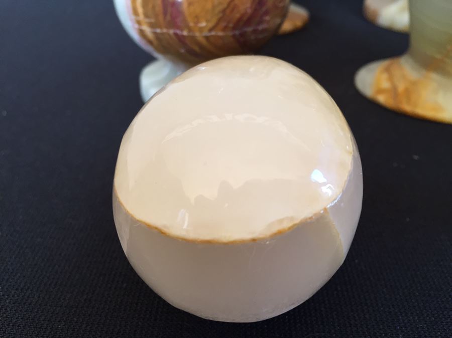 Beautiful Collection Of Marble Onyx Vases, Eggs, Cups And Candle Holders [Photo 9]