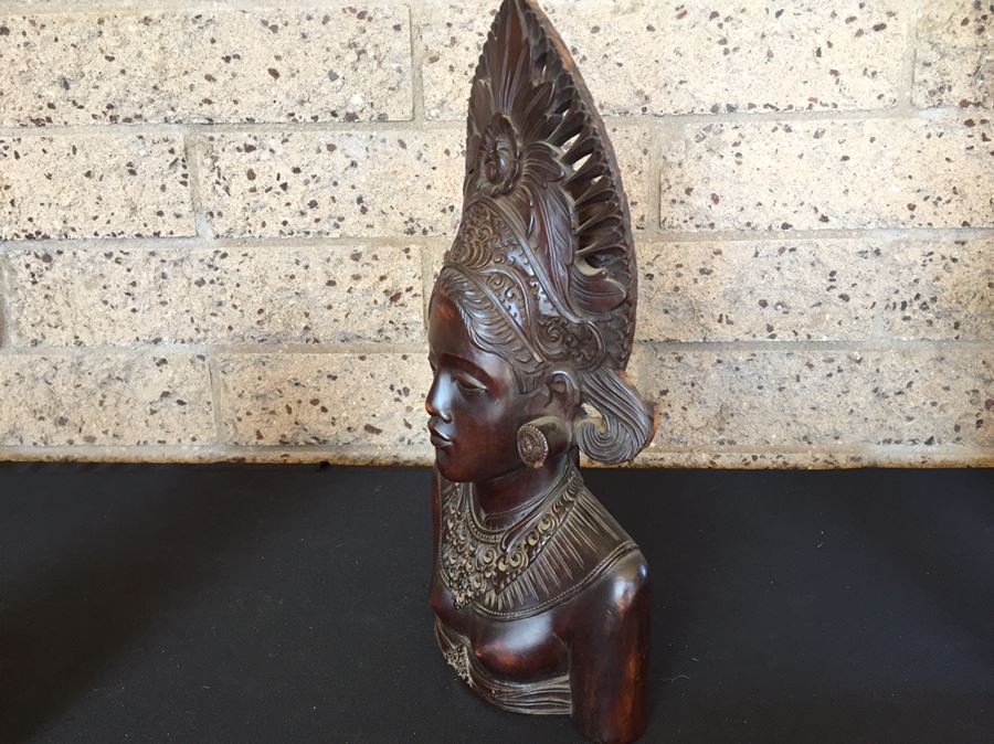 Finely Carved Wooden BALI Indonesian Woman Bust Head Statue [Photo 9]