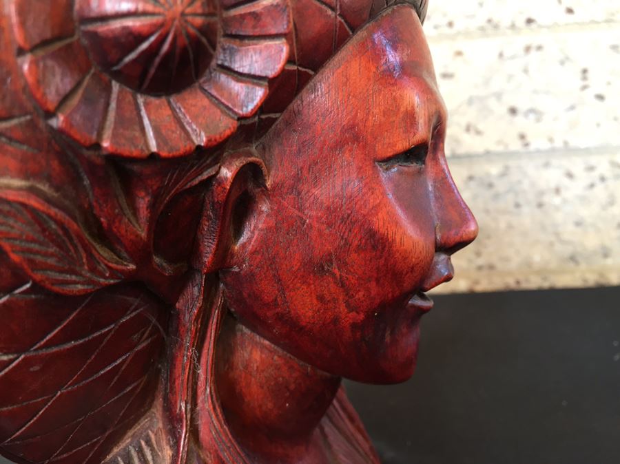 Nicely Carved Wooden Male Bust [Photo 3]