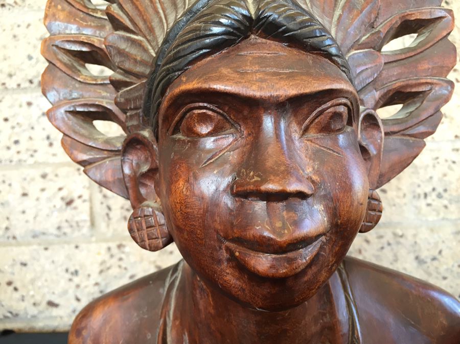 Nicely Carved Wooden Female Bust [Photo 3]