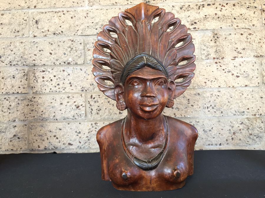 Nicely Carved Wooden Female Bust [Photo 4]