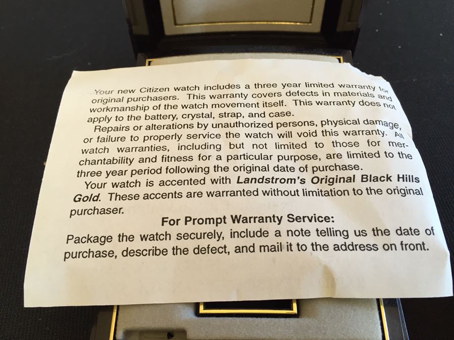 Men's Citizen Watch Like New In Case Original Black Hills Gold Creations [Photo 7]