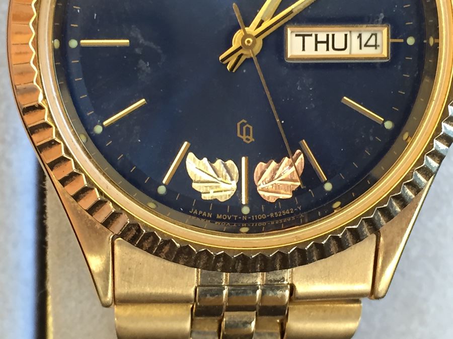 Men's Citizen Watch Like New In Case Original Black Hills Gold Creations [Photo 6]