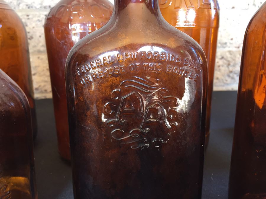 Vintage Amber Glass Collection [Photo 5]