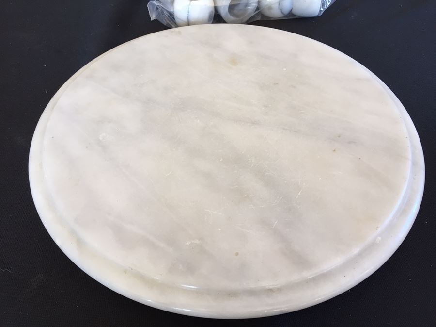 White Marble Lazy Susan And Napkin Rings [Photo 2]
