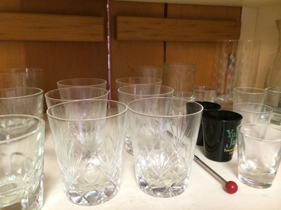 Stemware Lot [Photo 15]