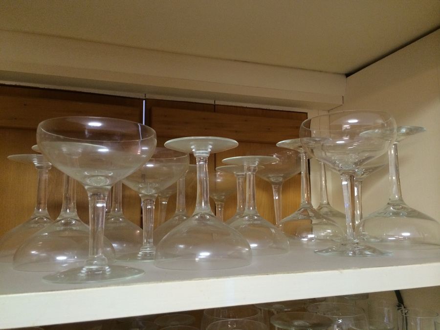 Stemware Lot [Photo 10]