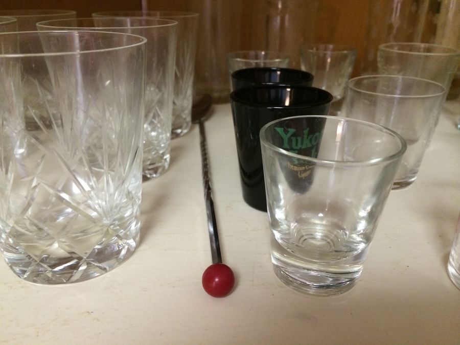 Stemware Lot [Photo 18]