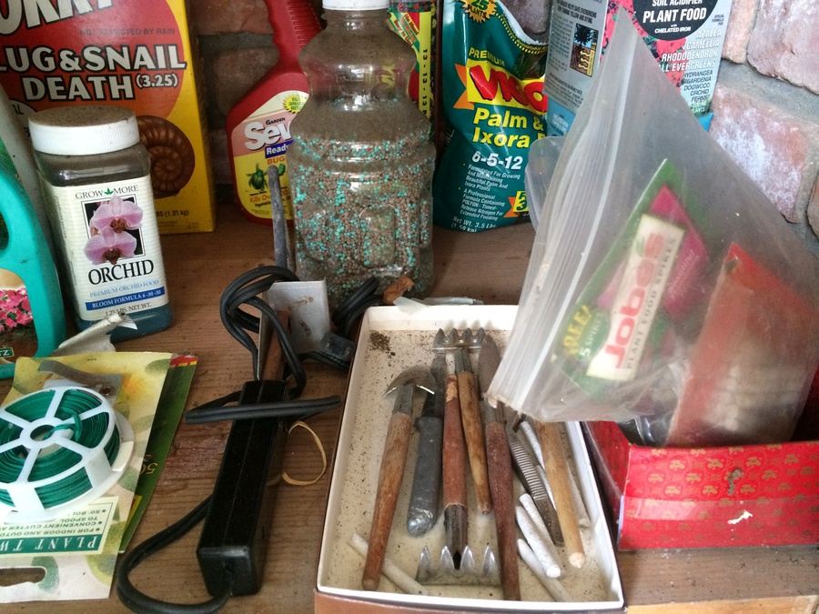 Grilling and Gardening Lot [Photo 8]