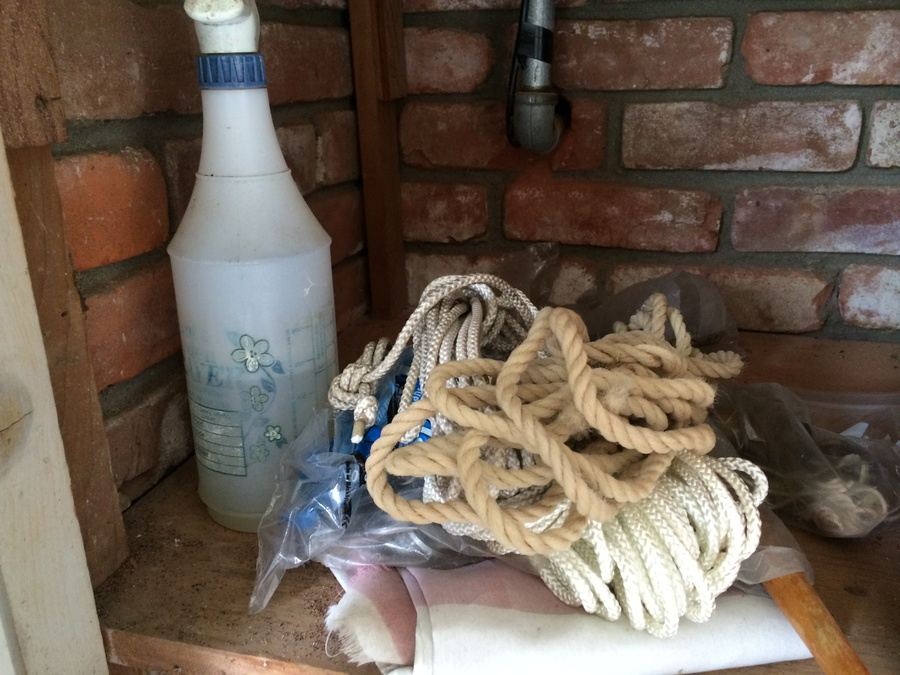 Grilling and Gardening Lot [Photo 11]