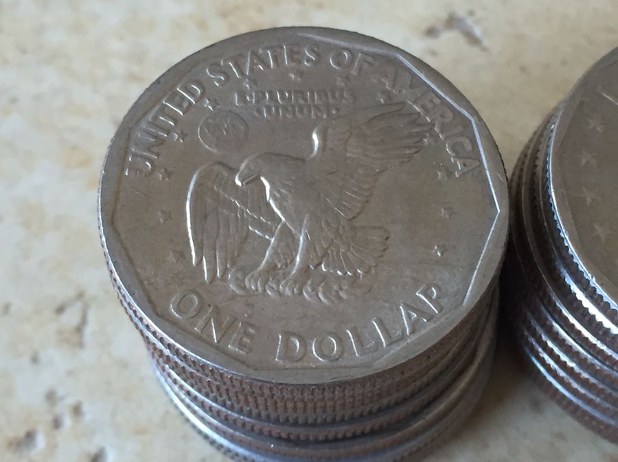 19 First Year Minted 1979 Susan B. Anthony Dollars  [Photo 3]