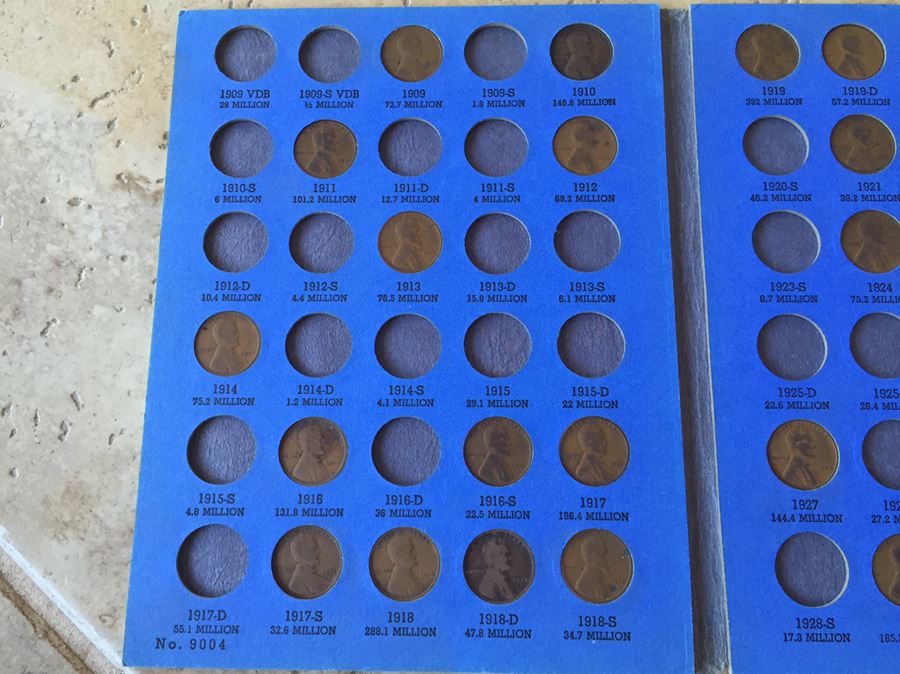 Huge Collection Of Lincoln Head Cents Pennies Steel Pennies Wheat Pennies With Coin Books And Change Purse [Photo 9]