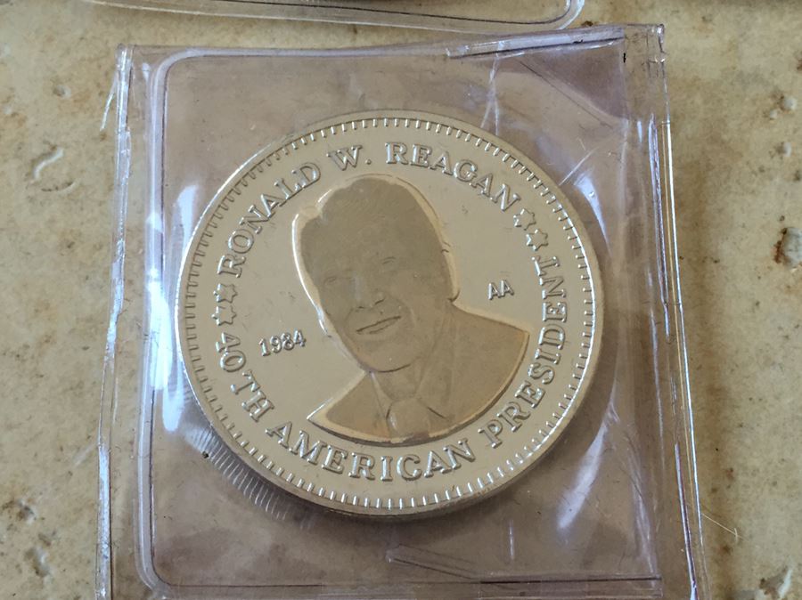 National Historic Mint Commemorative Issues Non-Monetary Coins 'Layered' In Silver And Gold And Abraham And Mary Lincoln Presidential and First Lady Souvenir Coin Token [Photo 13]