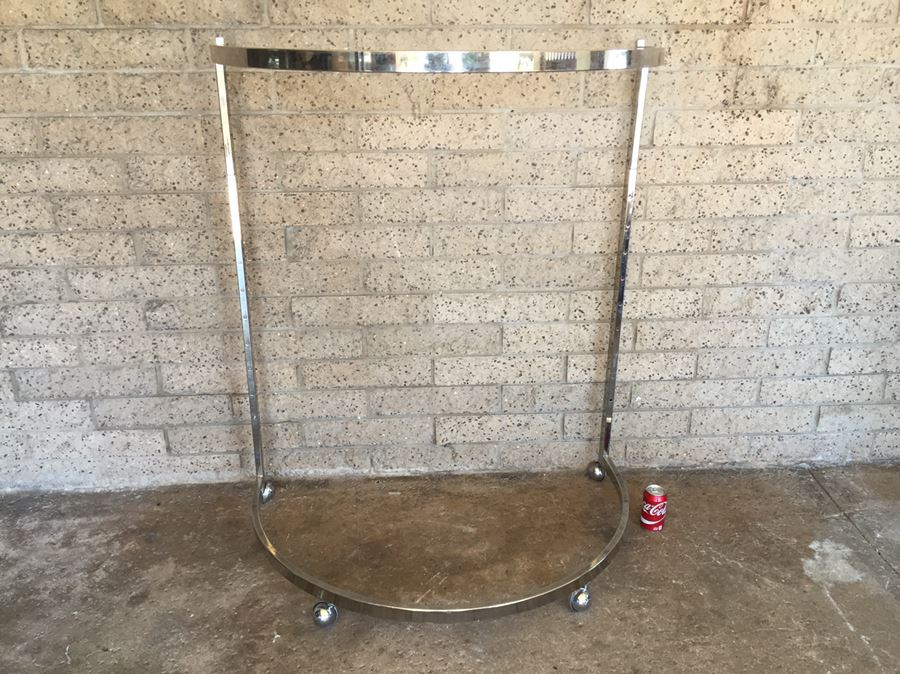 Semi-Circular Chrome Clothing Rack Store Fixture On Casters