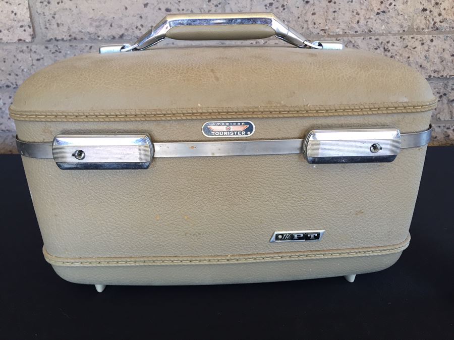 Vintage American Tourister Luggage [Photo 4]