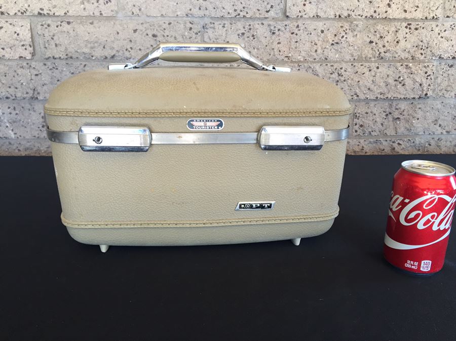 Vintage American Tourister Luggage [Photo 1]