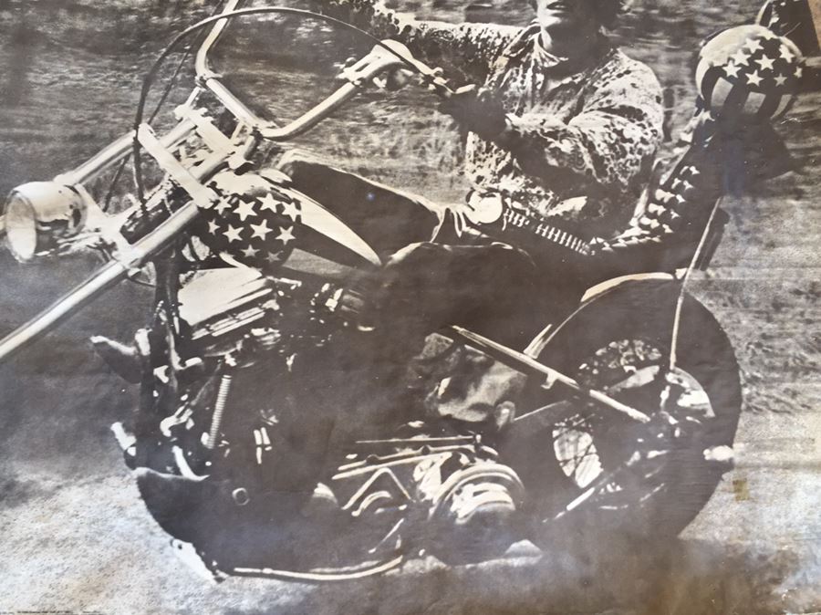 Large B&W Poster Of Peter Fonda And 'Chopper' On Scene At Las Vegas For The Filming Of 'Easy Rider' 1969 [Photo 4]