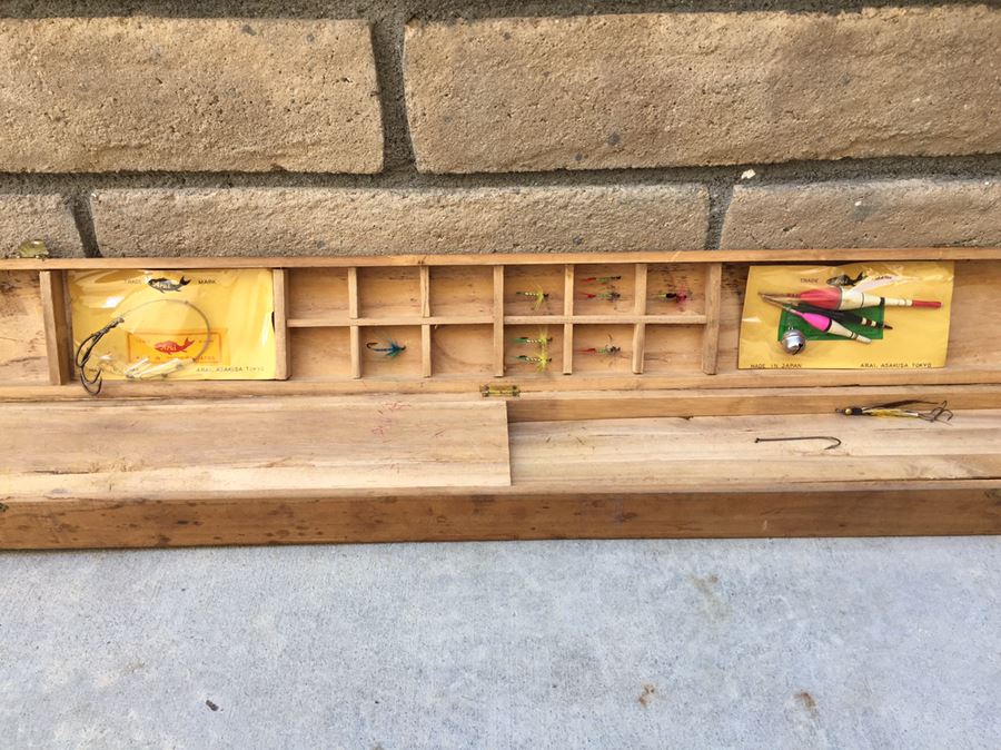 Vintage Split Bamboo Fishing Rod Arai Fishing Goods Asakusa, Tokyo, Japan Made In Occupied Japan Between 1947-1952 With Fishing Lures Flies And Case [Photo 8]