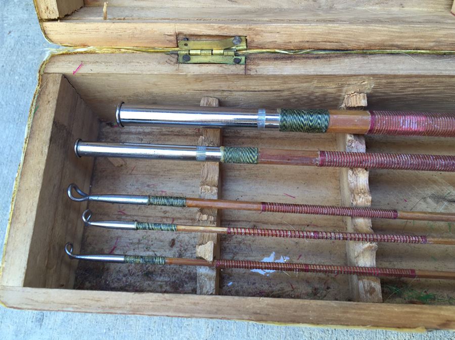 Vintage Split Bamboo Fishing Rod Arai Fishing Goods Asakusa, Tokyo, Japan Made In Occupied Japan Between 1947-1952 With Fishing Lures Flies And Case [Photo 23]