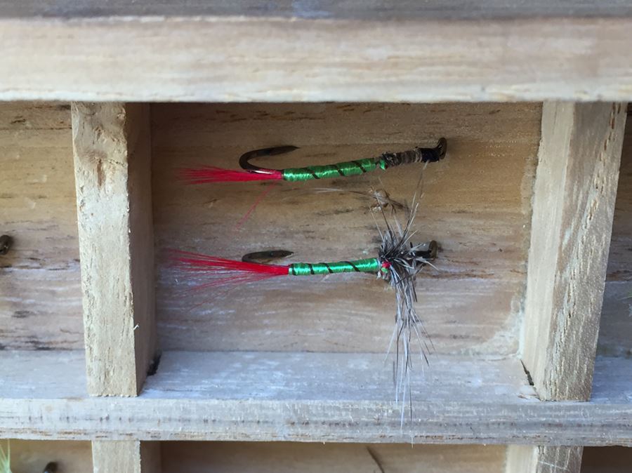 Vintage Split Bamboo Fishing Rod Arai Fishing Goods Asakusa, Tokyo, Japan Made In Occupied Japan Between 1947-1952 With Fishing Lures Flies And Case [Photo 9]