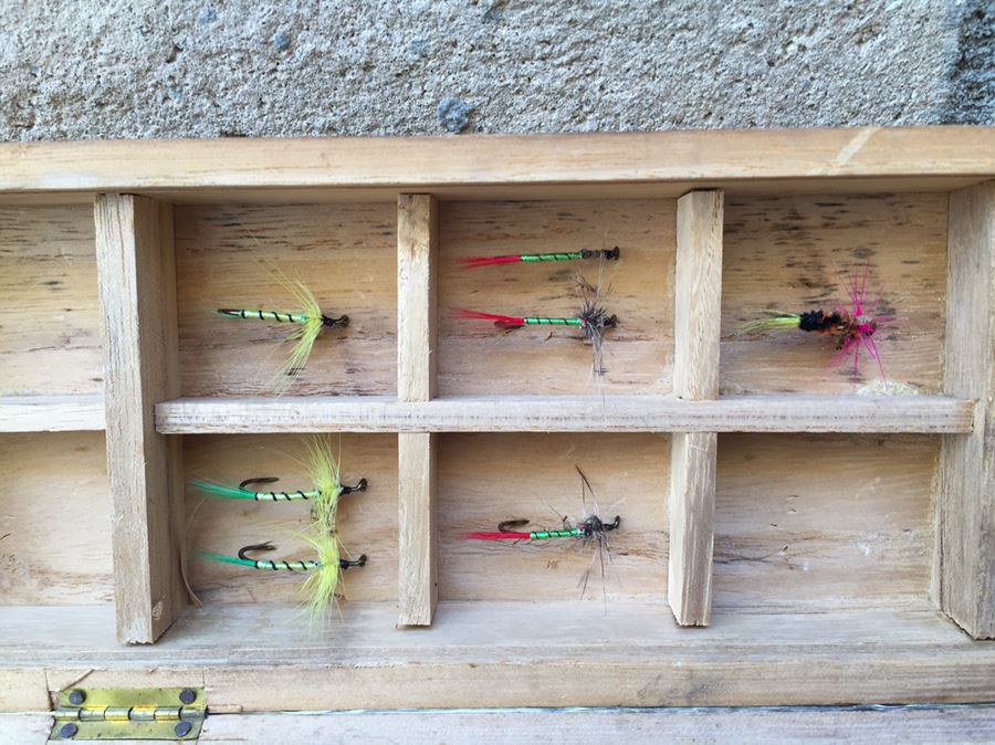 Vintage Split Bamboo Fishing Rod Arai Fishing Goods Asakusa, Tokyo, Japan Made In Occupied Japan Between 1947-1952 With Fishing Lures Flies And Case [Photo 16]