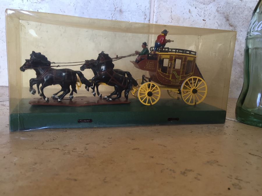 Vintage US Mail Wells Fargo Prairie Queen Model Toy New In Original Packaging [Photo 2]