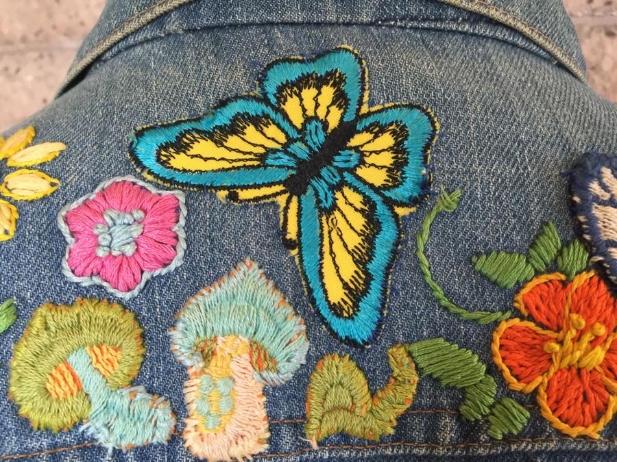 Vintage Denim Jacket With Patches [Photo 5]