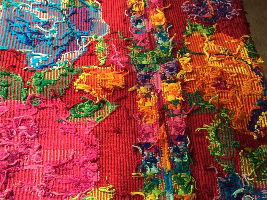 Guatemalan Hand Woven Textile [Photo 3]