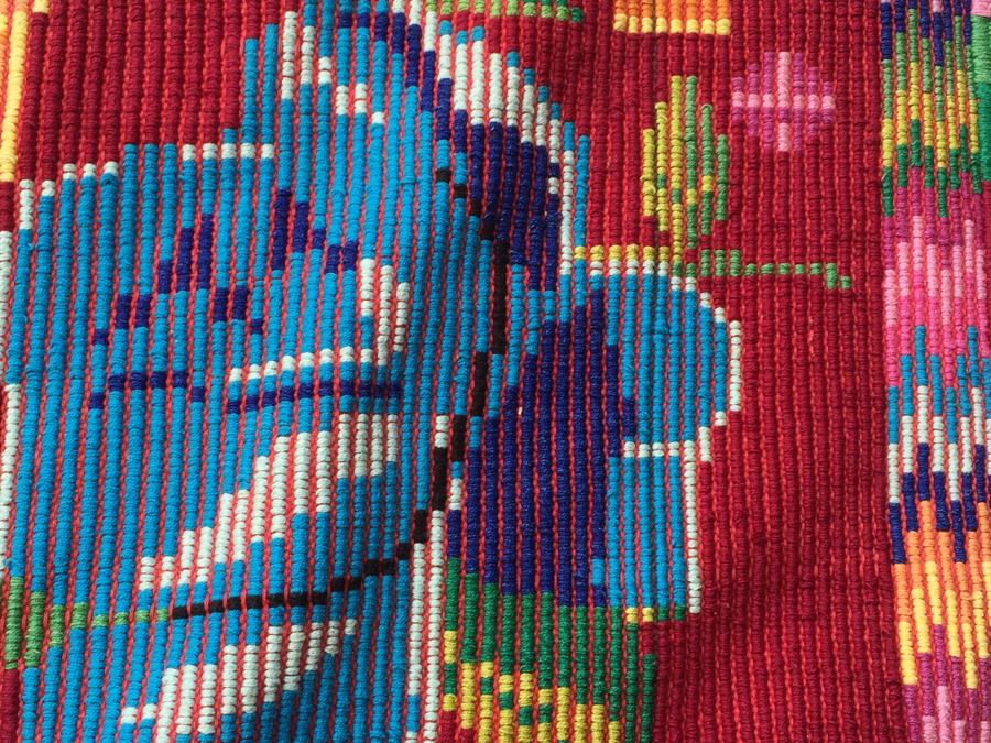 Guatemalan Hand Woven Textile [Photo 2]