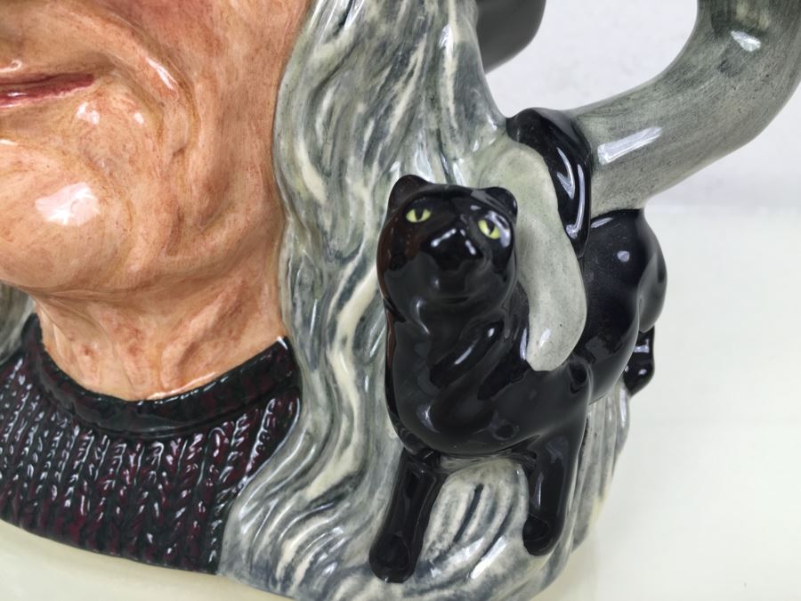 Royal Doulton Large 'The Witch' D6893 Character Jug [Photo 4]