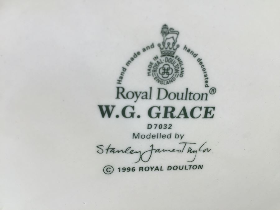Royal Doulton Large 'W.G Grace' D7032 Character Jug [Photo 3]