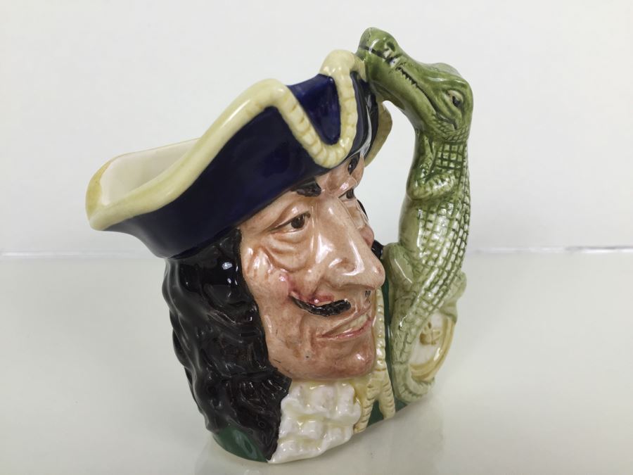 Royal Doulton Small 'Capt.Hook' D6001 Character Jug 1964 [Photo 2]