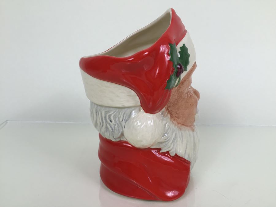 Royal Doulton Large 'Santa Claus' D6690 Character Jug 1983 [Photo 6]