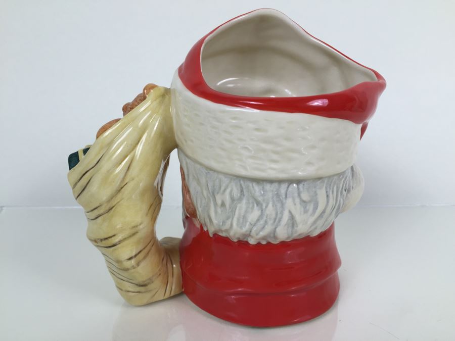 Royal Doulton Large 'Santa Claus' D6690 Character Jug 1983 [Photo 5]