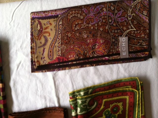 Vintage Scarf Lot 4 [Photo 4]