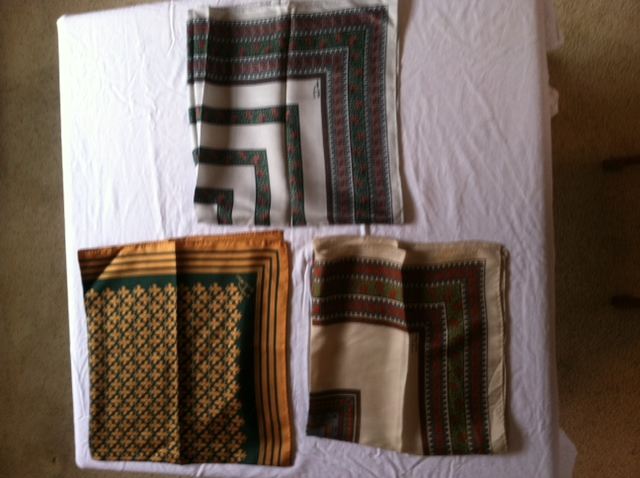 Vintage Scarf Lot 4 [Photo 15]