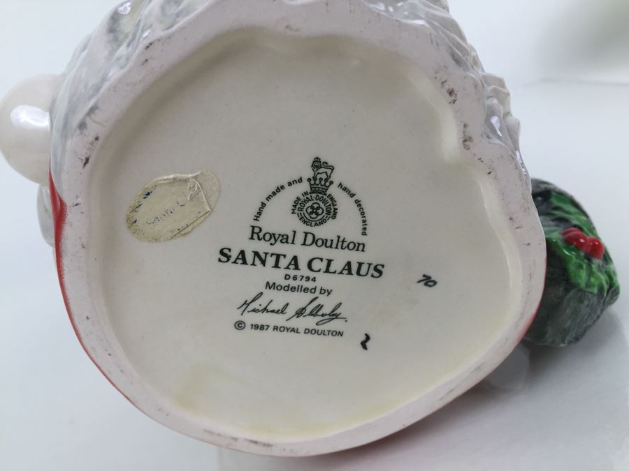 Royal Doulton Large 'Santa Claus' D6794 Character Jug 1987 [Photo 9]