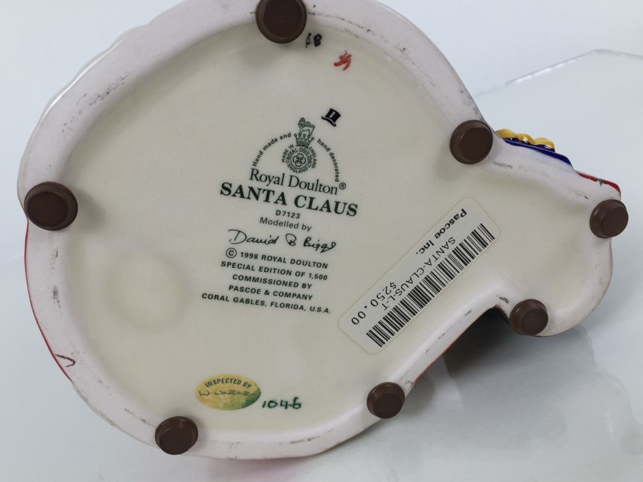 Royal Doulton Large 'Santa Clause' D7123 Character Jug 1998 Special Limited Edition Of 1,500 [Photo 3]