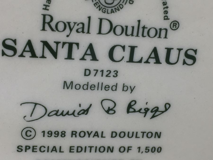 Royal Doulton Large 'Santa Clause' D7123 Character Jug 1998 Special Limited Edition Of 1,500 [Photo 11]