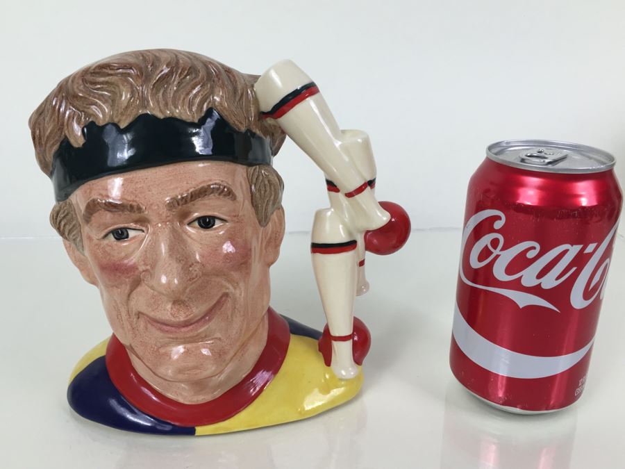 Royal Doulton Large 'The Juggler' D6835 Character Pitcher 1988 [Photo 4]
