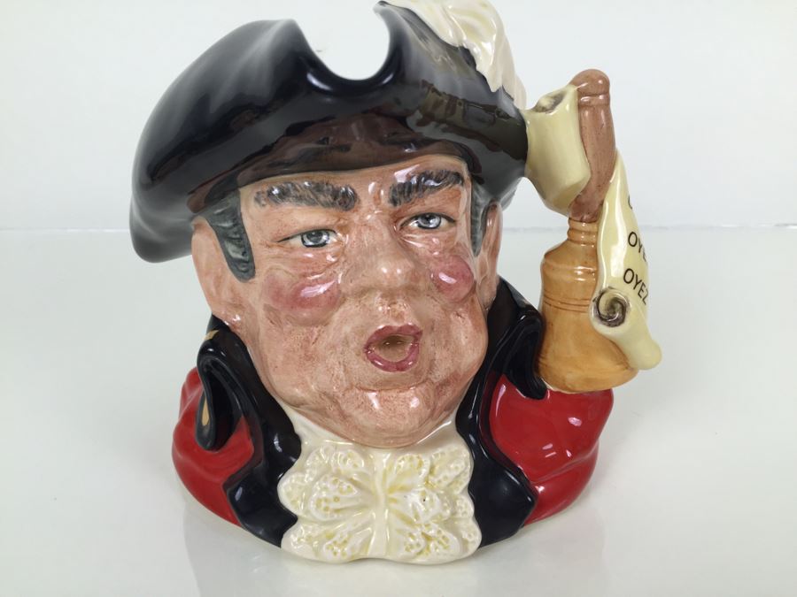 Royal Doulton Large 'Town Crier' D6895 Character Pitcher 1991