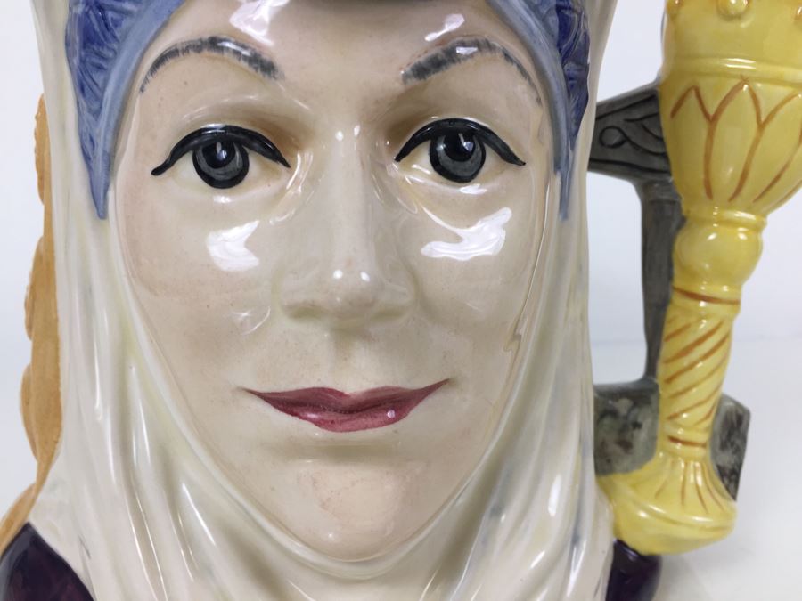 Royal Doulton Large The Star-Crossed Lovers Collection 'King Arthur & Guinevere' D6836 Character Pitcher Limited Edition 1,783 Of 9,500 [Photo 5]