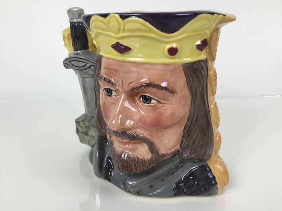 Royal Doulton Large The Star-Crossed Lovers Collection 'King Arthur & Guinevere' D6836 Character Pitcher Limited Edition 1,783 Of 9,500 [Photo 8]
