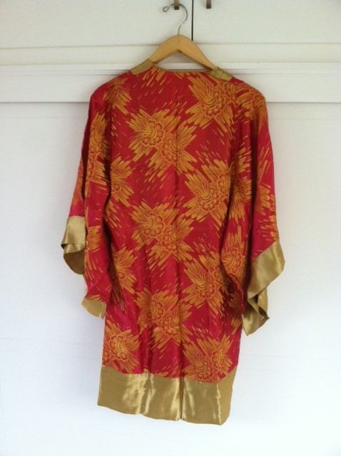 Japanese Silk Robe [Photo 2]