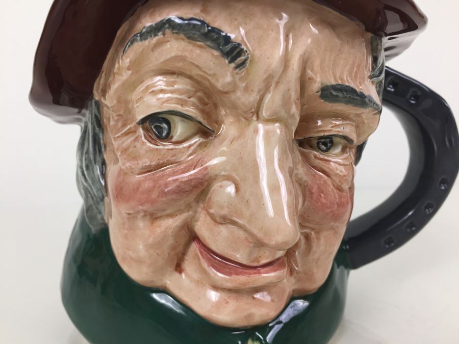 Royal Doulton Large 'Uncle Tom Cobbleigh' D6337 Character Pitcher 1951 [Photo 2]