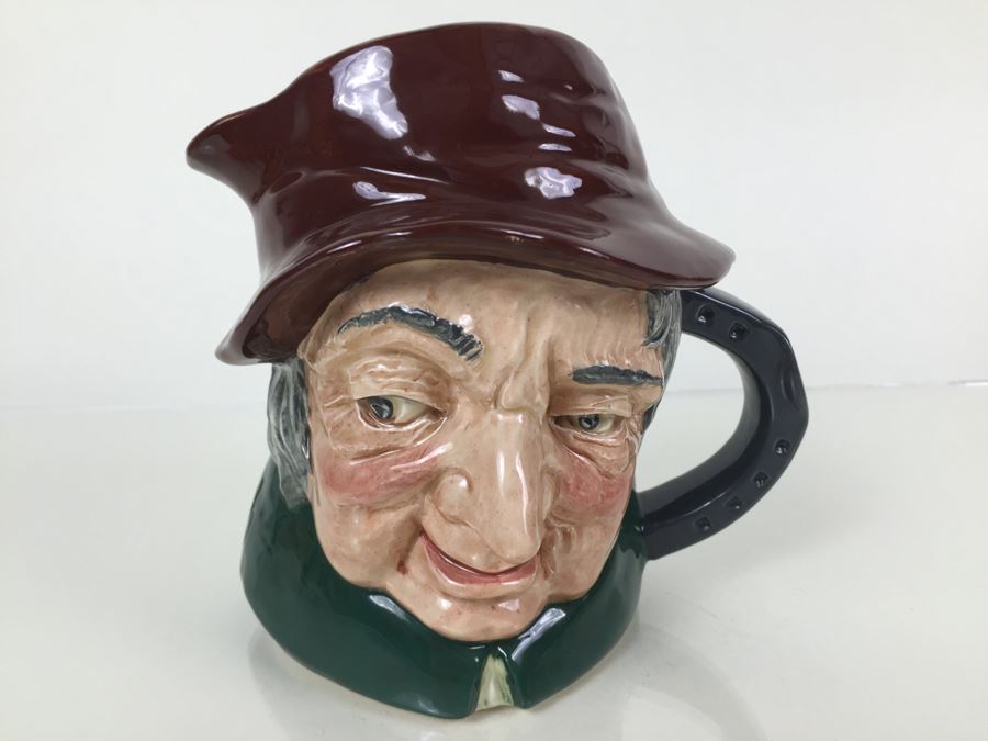 Royal Doulton Large 'Uncle Tom Cobbleigh' D6337 Character Pitcher 1951 [Photo 1]