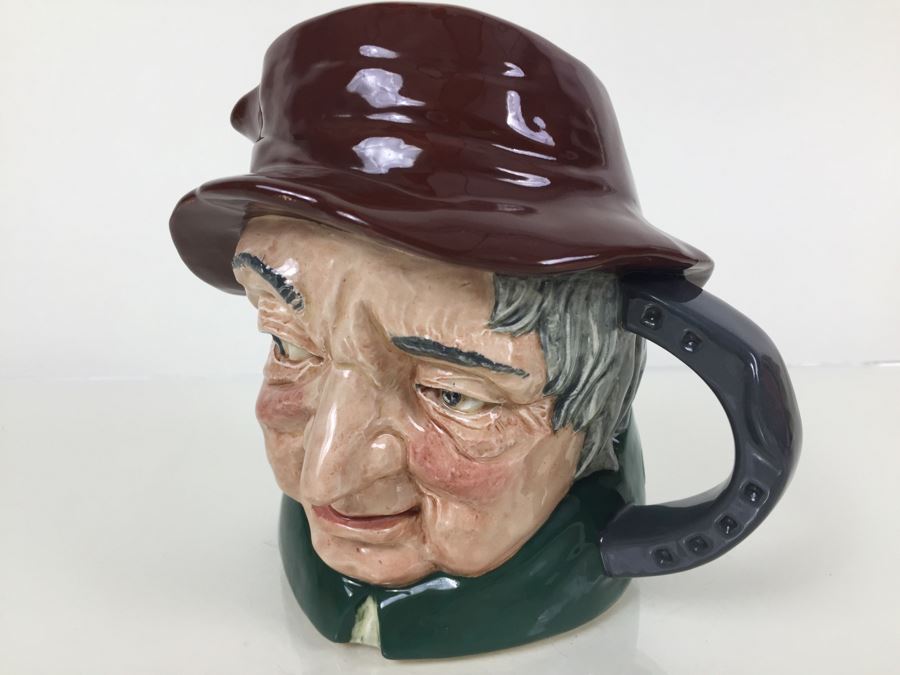 Royal Doulton Large 'Uncle Tom Cobbleigh' D6337 Character Pitcher 1951 [Photo 5]