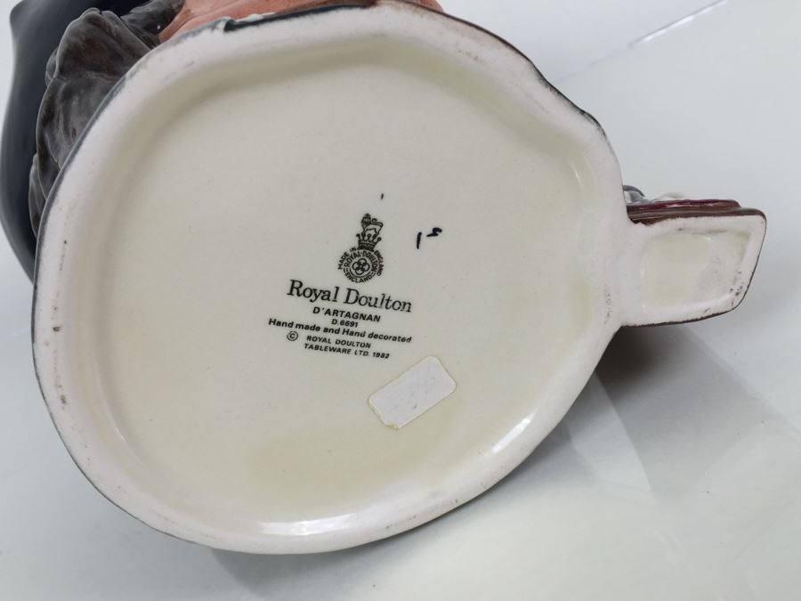 Royal Doulton Large 'D'Artagnan' D6691 Character Pitcher 1982 [Photo 12]