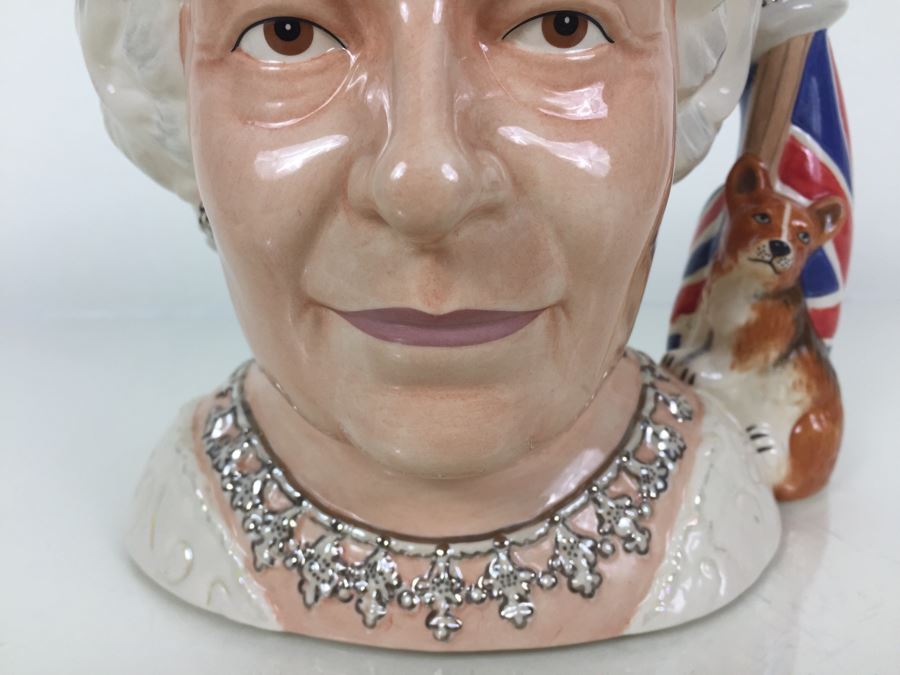 Royal Doulton Large 'Queen Elizabeth II' D7256 Character Jug Signed By Michael Doulton [Photo 5]