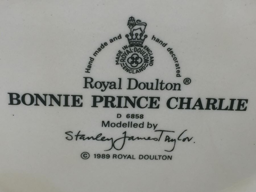 Royal Doulton Large 'Bonnie Prince Charlie' D6858 Character Pitcher 1989 [Photo 10]